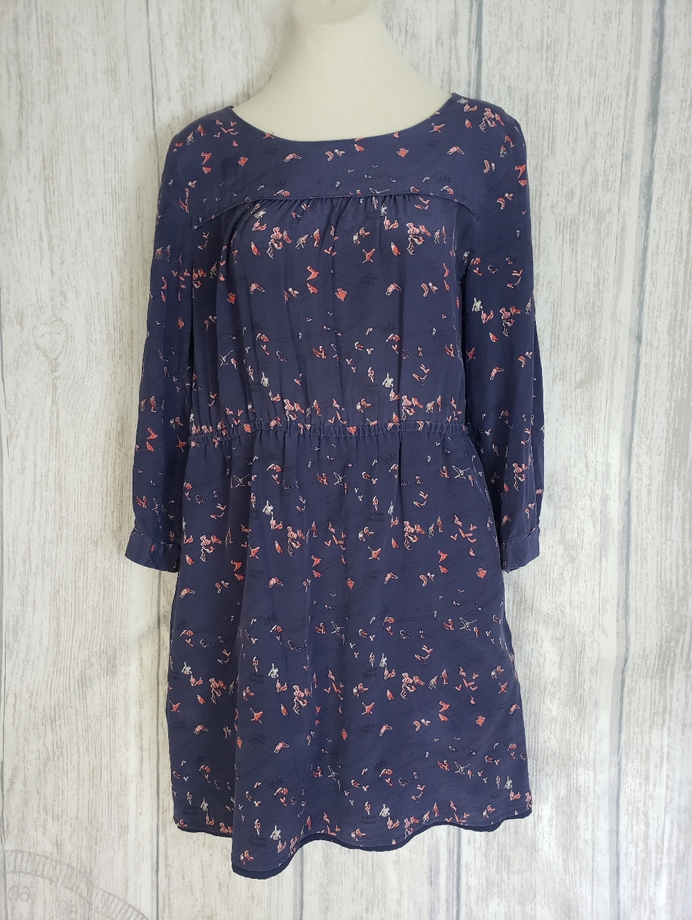 Madewell Taylor Silk Mini dress in a Navy "Birds of Life" novelty print Sz Small